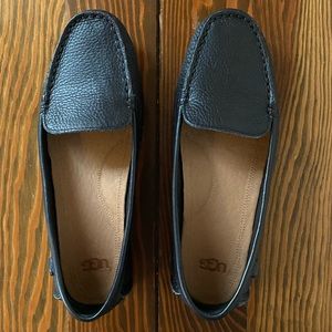 UGG Flores Loafer- 7